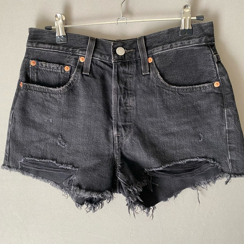 Levi's Premium 501‎  sz 26 gray distressed jean shorts